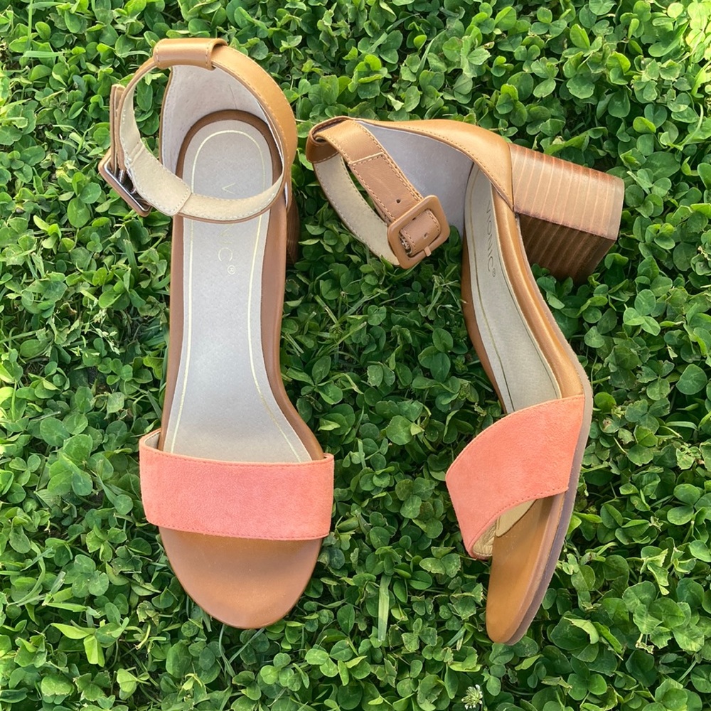 Vionic Rosie Heels, Papaya. Size 7.5